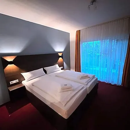 Altes Doktorhaus - Garni 3*