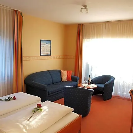 Altes Doktorhaus - Garni Otel
